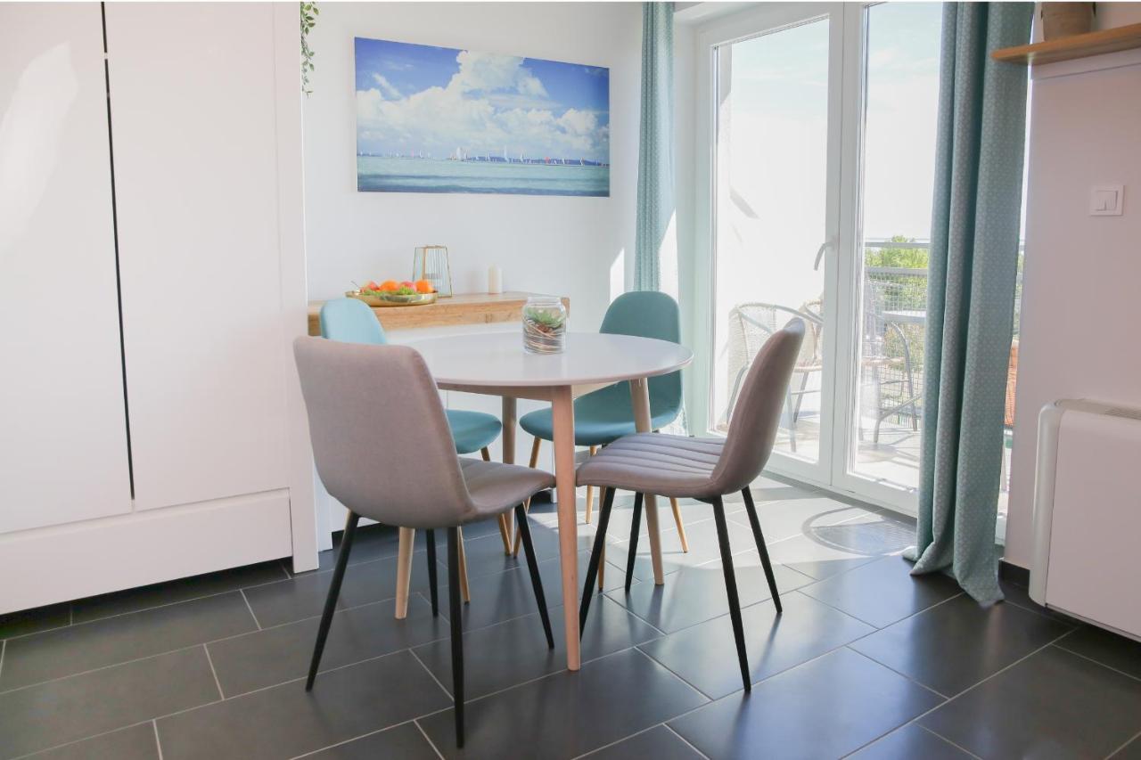Balkon Apartmanhaz Panzio บาลาตอนฟือเรด ภายนอก รูปภาพ