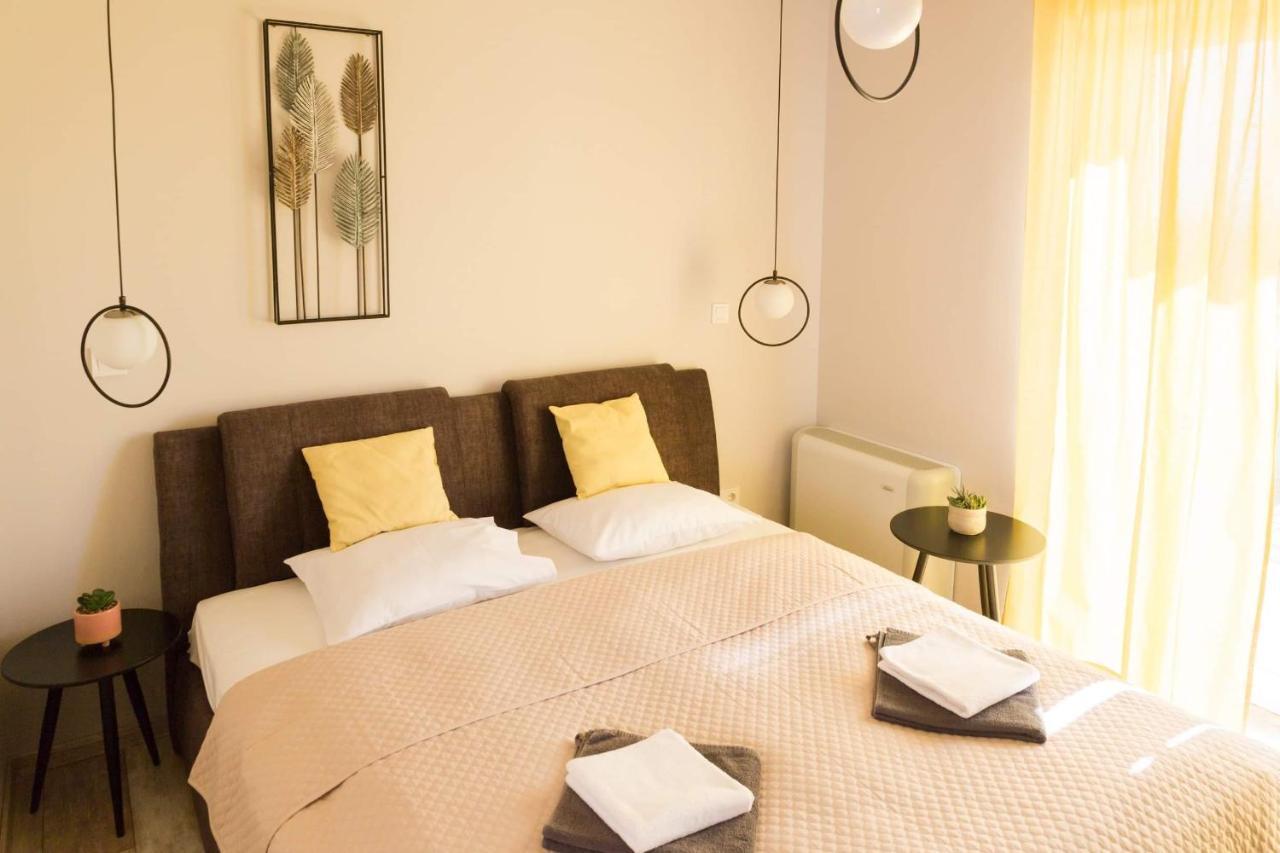 Balkon Apartmanhaz Panzio บาลาตอนฟือเรด ภายนอก รูปภาพ