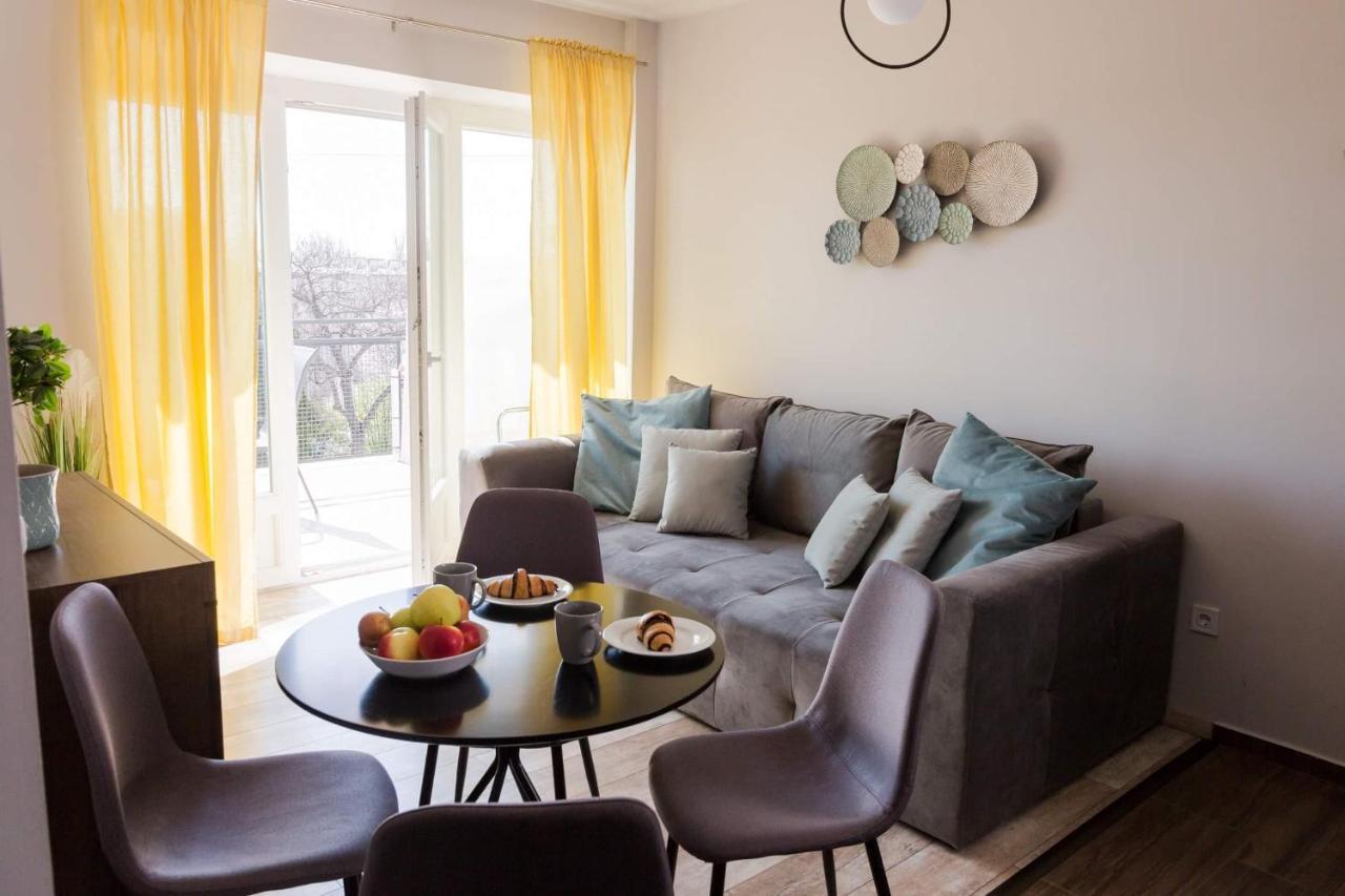 Balkon Apartmanhaz Panzio บาลาตอนฟือเรด ภายนอก รูปภาพ
